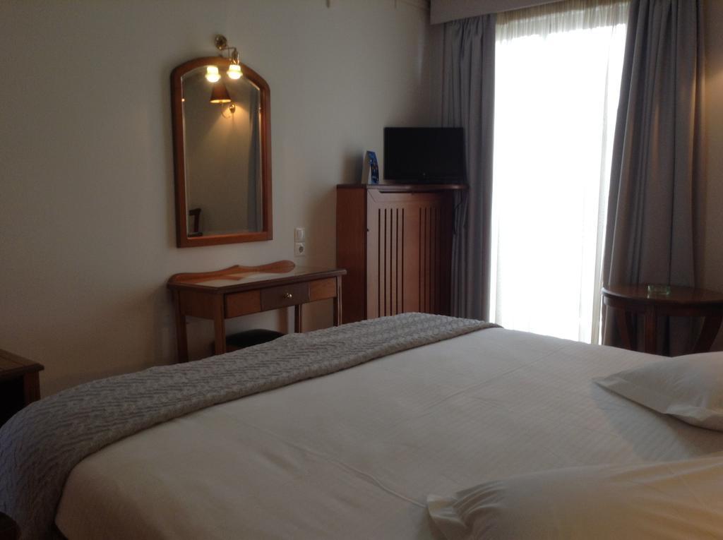 Hotel Nefeli Vólos Extérieur photo